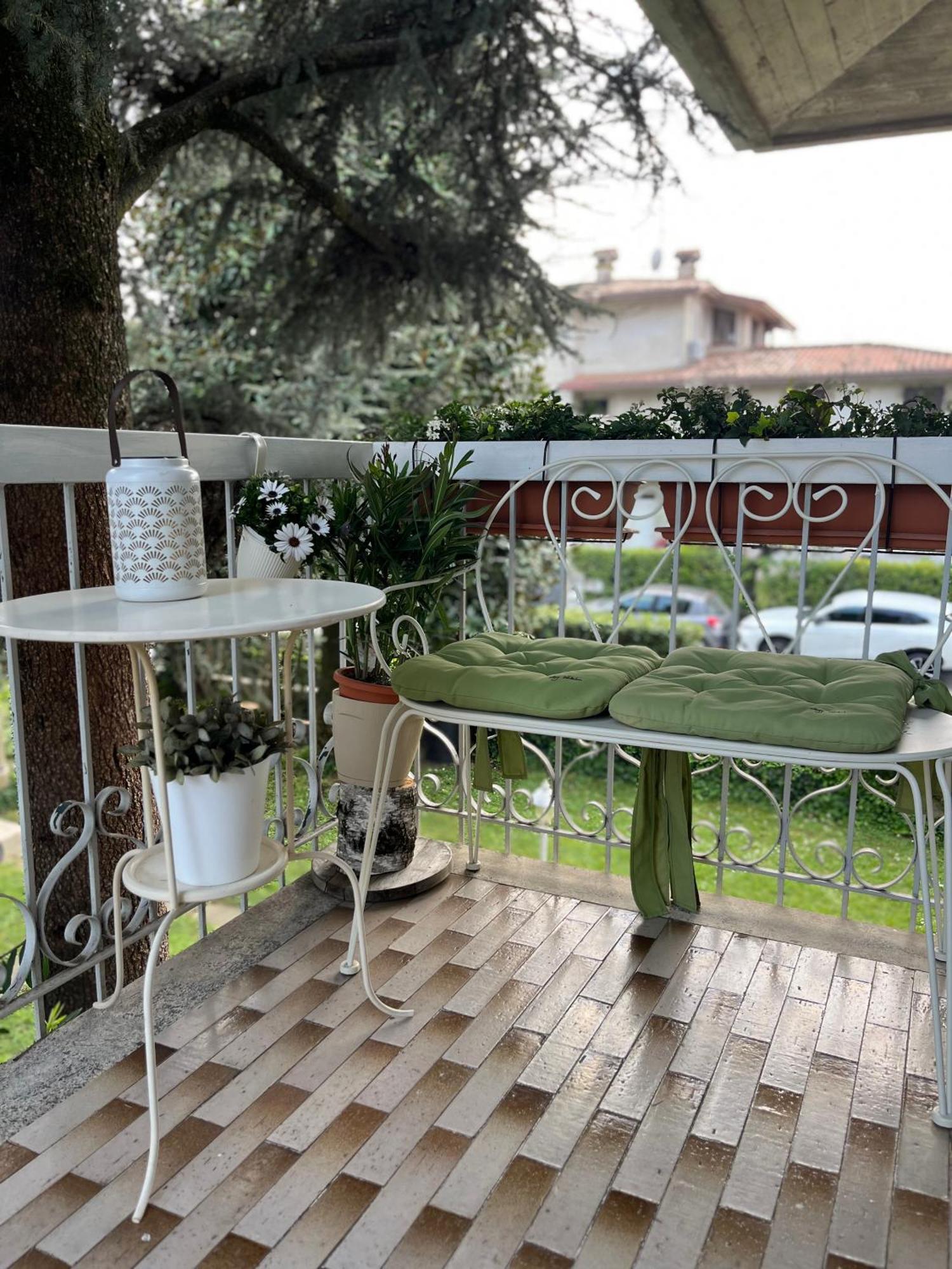 Your Familyapartment In Сирмионе Екстериор снимка