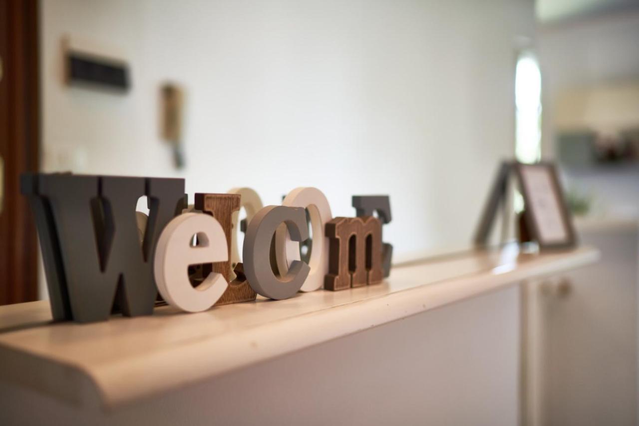 Your Familyapartment In Сирмионе Екстериор снимка